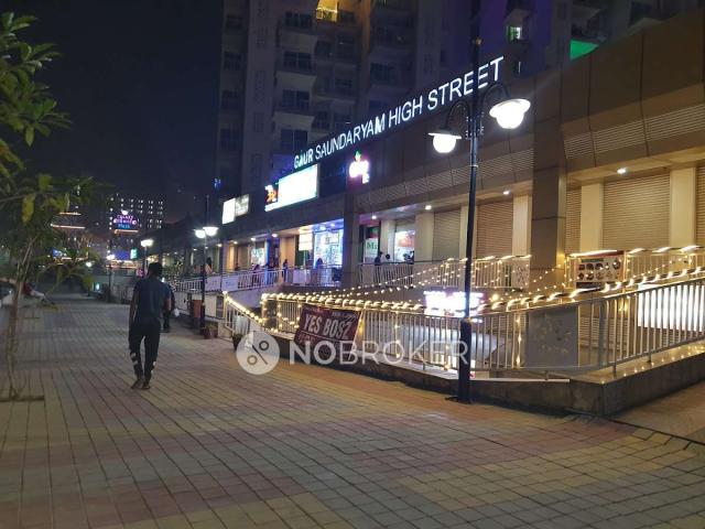 Shop in Sector 4, Greater Noida for Rent