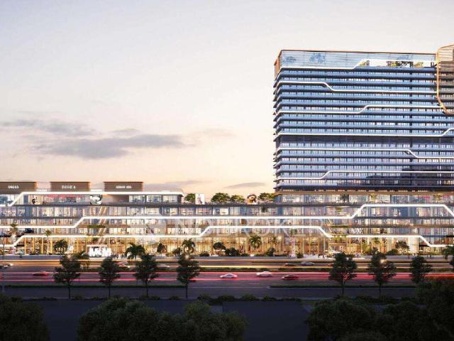 Shop in Sector 72, Noida for sale
