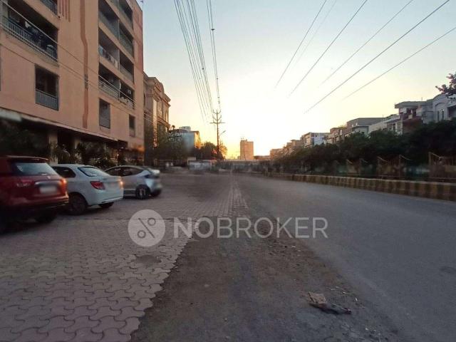 Shop in Sector 09, Ghaziabad for Rent