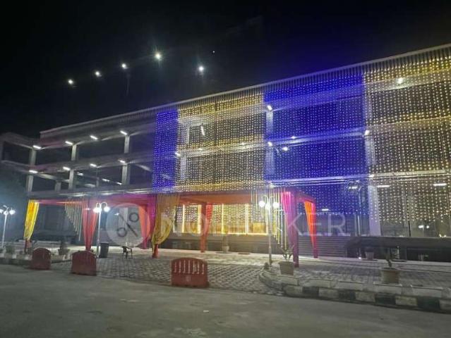 Shop in Sector 131, Noida for sale