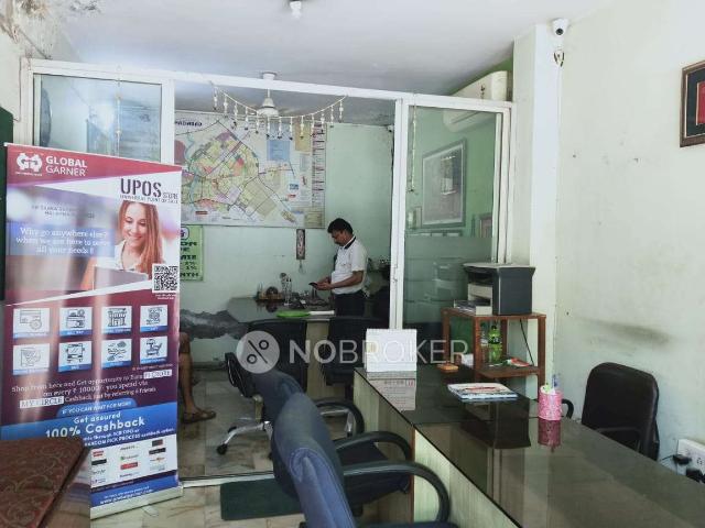 Shop in Vaishali, Ghaziabad for sale