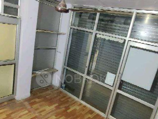 Shop in Vaishali, Ghaziabad for Rent