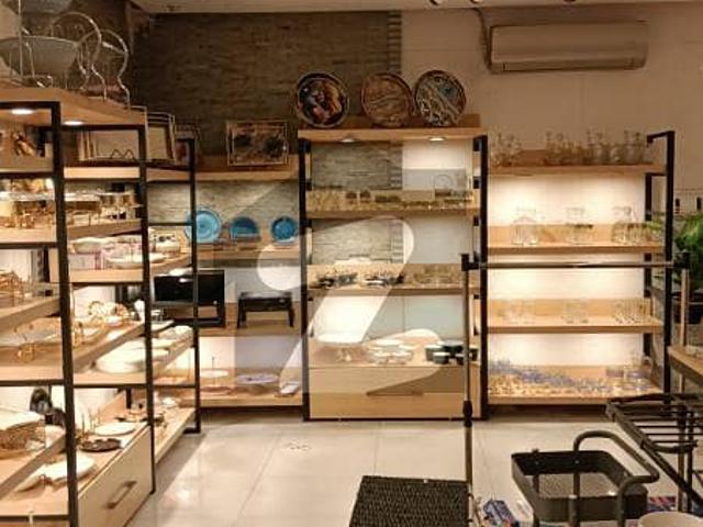 Shop Is Available For Rent In Gulberg MM Alam Road