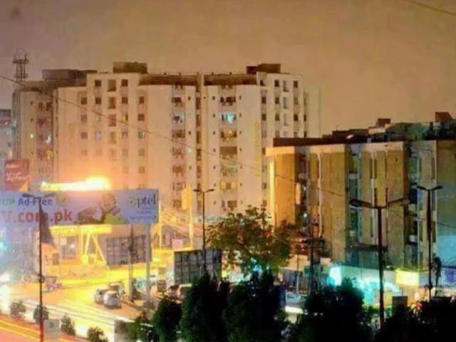 Shop Rent Main Jouhar Chowrangi With Two appartment Gate Karachi Gulistan e Jauhar Block 18 ID 35872