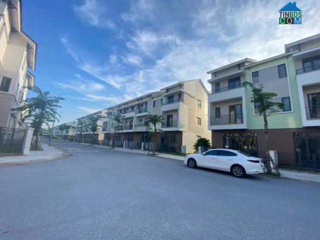 Shophouse 3 tầng, TP Từ Sơn gần Hồ Điều Hòa 5, x Tỷ