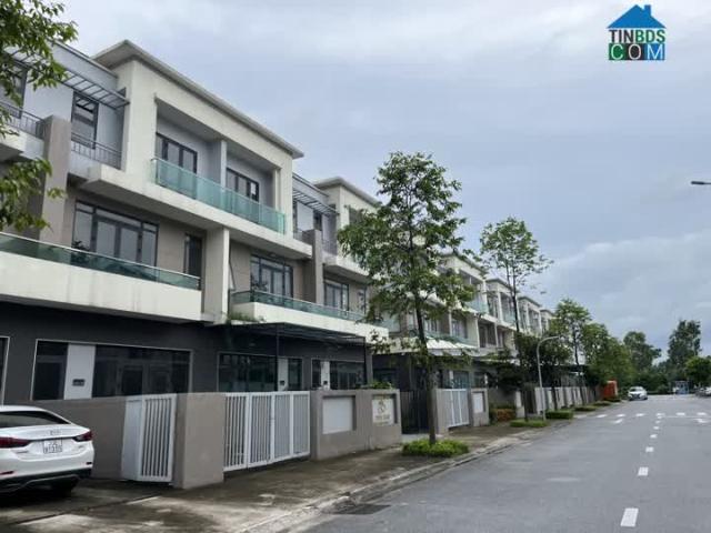 Shophouse gần công viên siêu đẹp giá rẻ