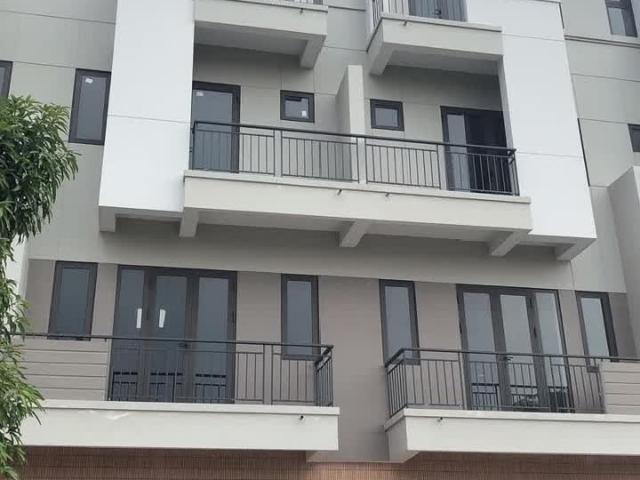 Shophose mặt tiền kinh doanh cực tốt tại Centa Vsip, Bắc Ninh