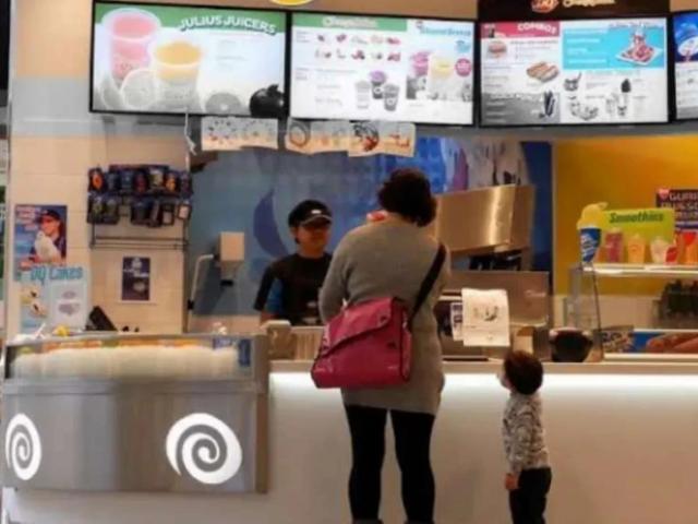 Shops In Food Court For Sale In installment Karachi Bahria Town Karachi ID 61637