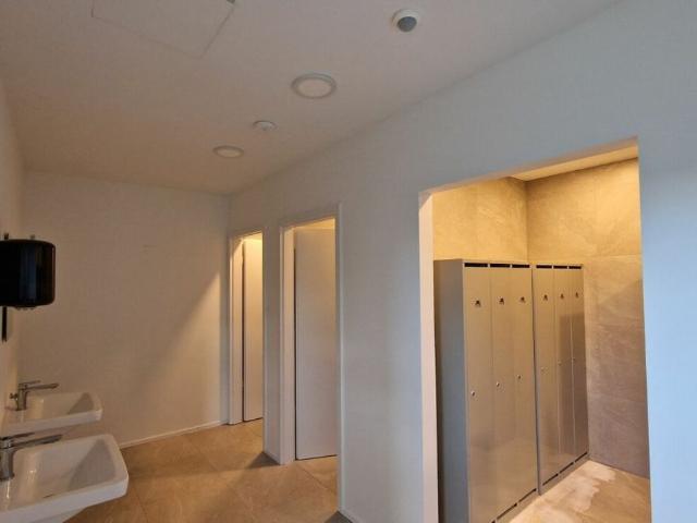 Shopping center for rent in Chavannes près Renens 370 m² | dreamo. Ch