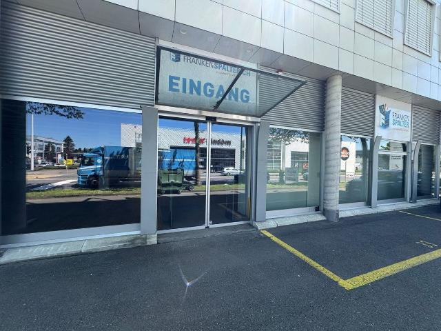 Shopping center for rent in Dierikon 695 m² | dreamo. Ch