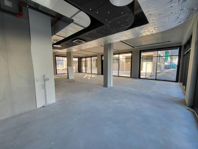 Shopping center for rent in Renens VD 196 m² | dreamo. Ch
