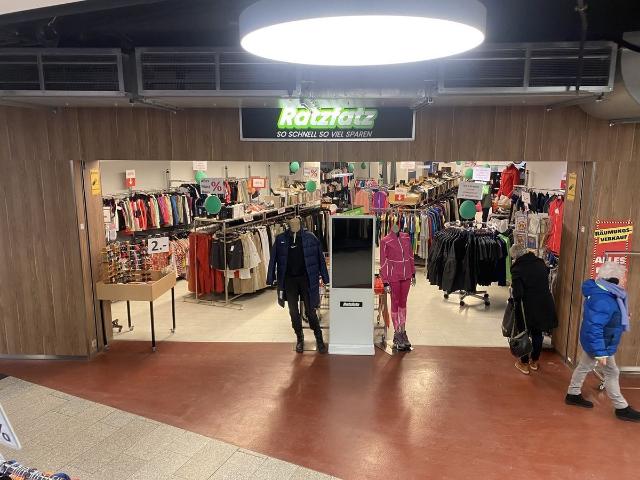 Shopping center for rent in Winterthur 140 m² | dreamo. Ch