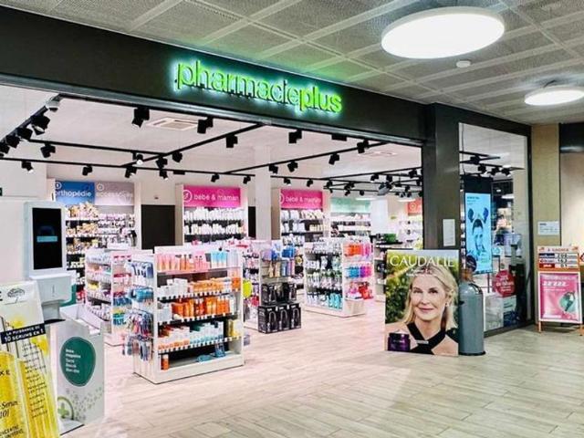 Shopping center for rent in Vevey 143 m² | dreamo. Ch