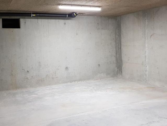 Shopping center with 1 room for rent in Saxon 45 m² | dreamo. Ch