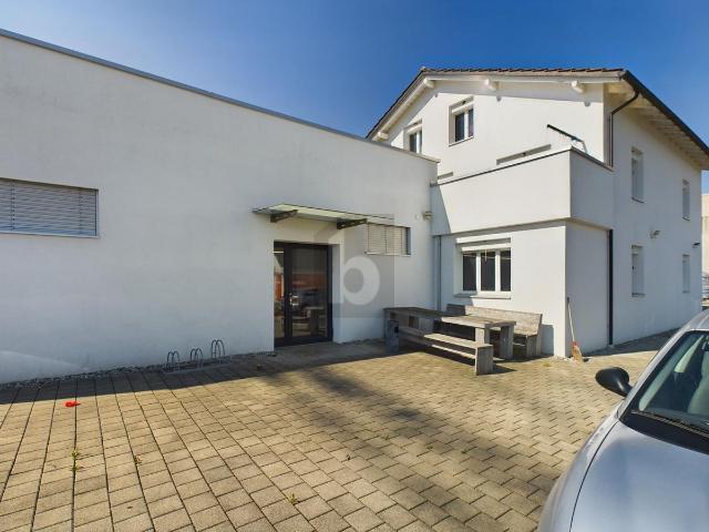 Shopping center with 2 rooms for rent in Oberriet SG 170 m² | dreamo. Ch