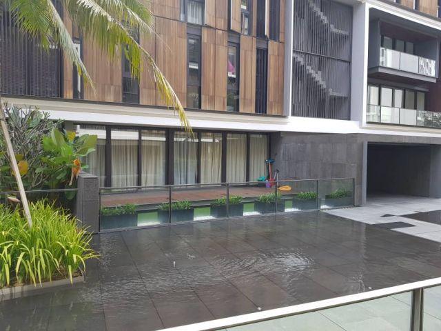 Shorefront Residence Shorefront Residence is locate at heart of Geogetown Land area: 2127 sqft Build up area: 1600 sqft 2 carparks For Rent: RM 8500 nego,Georgetown