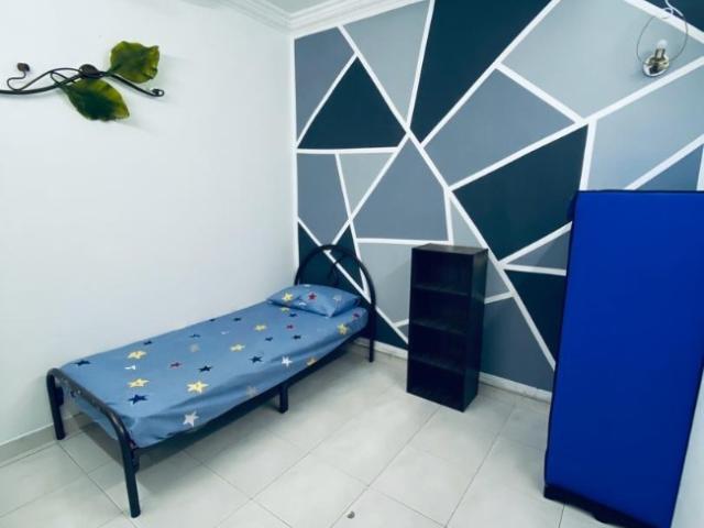 !Short Term are Welcome! Single Room at BU11, Bandar Utama with WIFI