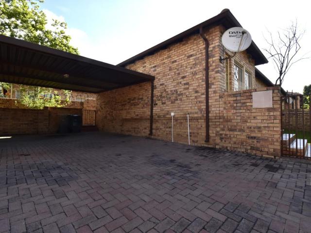 Short term, emergency accomodation | Spacious 3 Bed garden home | Northriding