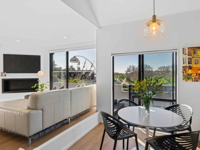 Short term furnished 3 bedroom