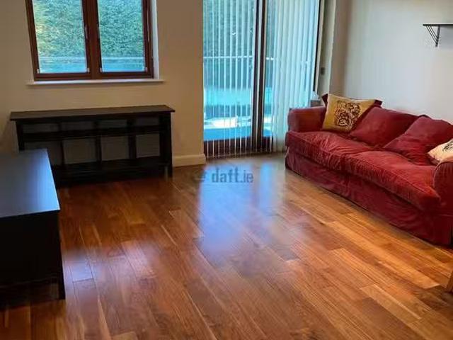“SHORT TERM LET ONLY” Apartment, Landscape Court, Churchtown.
