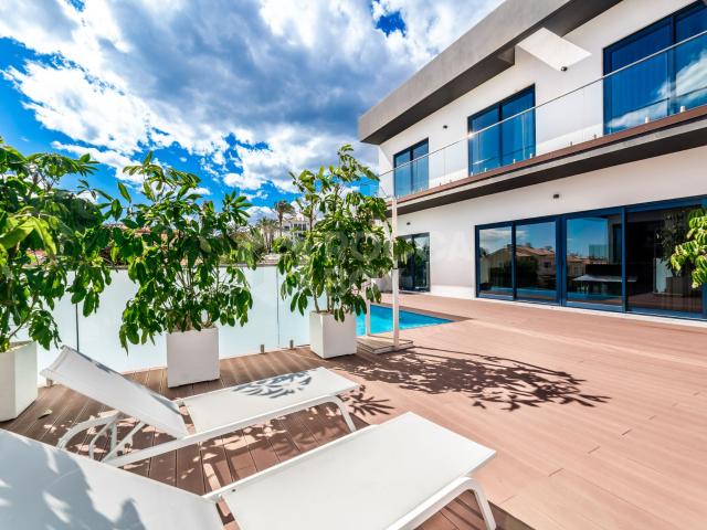 Short term rental Exclusive Villa with Heated Pool and Hamam