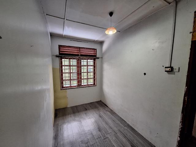Short term rental PJ Section 10 Jalan Gasing LRT Taman Jaya PPUM MAHSA