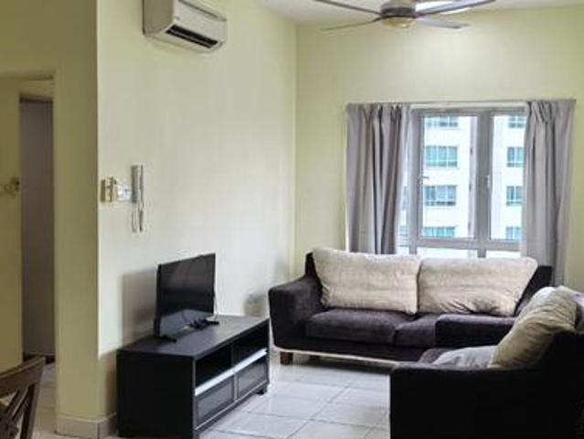 Short walk to MRT station and the curve ikea 3room2b2carparking