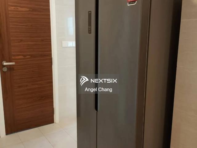 Short walking distance by direct pedestrian bridge to Citta Mall & LRT station
