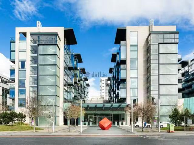 SHORT LET ONLY Cubes 3, Beacon South Quarter, Sandyford, Dubli.