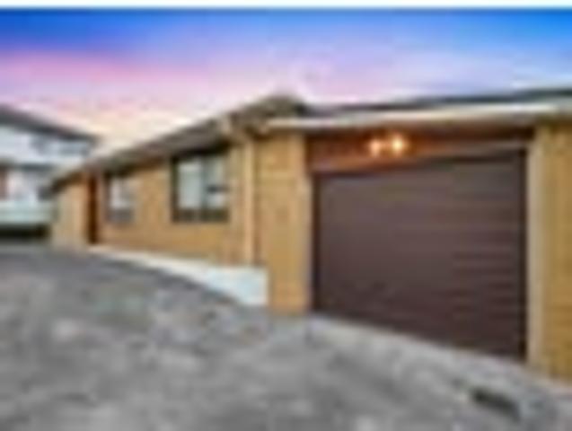 Short Notice Auction Brick & Tile by the Reserve