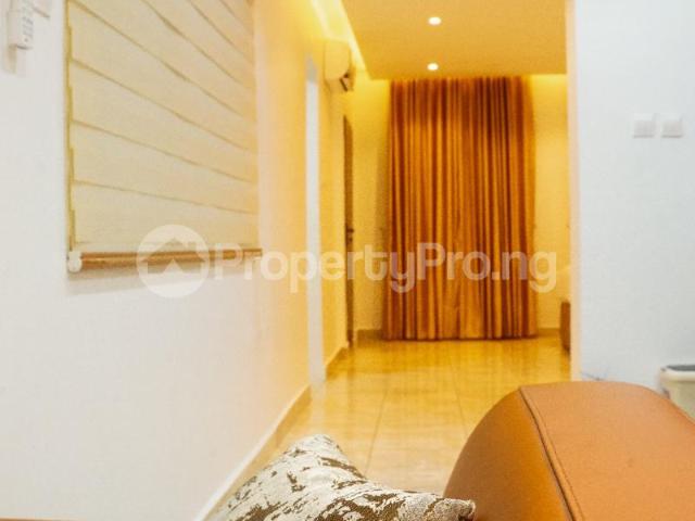 Shortlet Newly Built 1 Bedroom Penthouse in Lekki Phase 1, Lekki Lagos 5MLEK | PropertyPro Nigeria