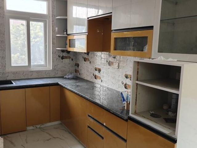 Shatabdi Vihar 2 Bedroom 950 Sq. Ft. Apartment in Sector 52 Noida Listing ID: #10215