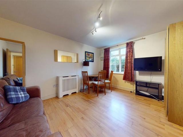 Shaws Lane, Off Bath Avenue, Sandymount, Dublin 4