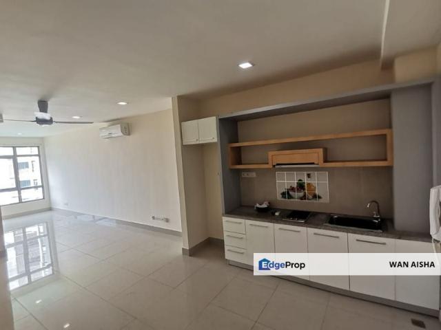 Shaftsbury Residence