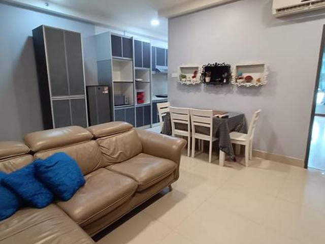Shaftsbury Residence studio unit for rent