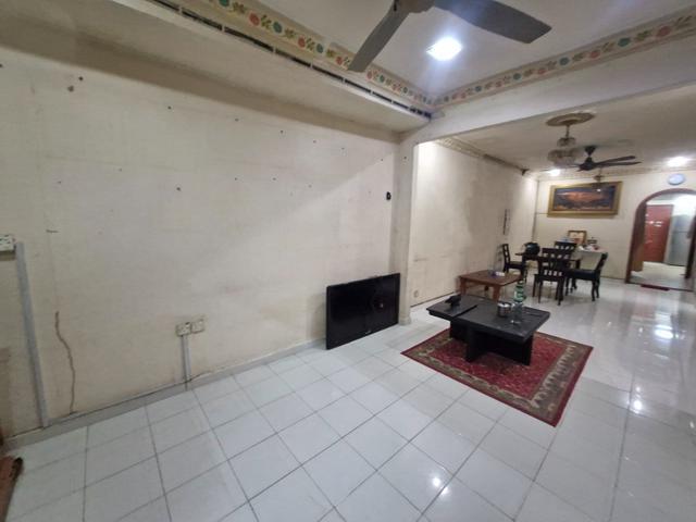 Shah Alam Extended Single Storey Terrace Seksyen 20 for sale