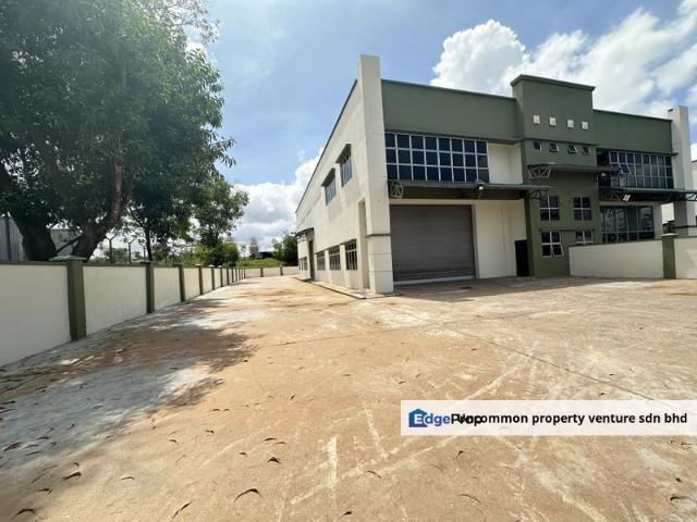 Shah alam sec 34 one and half corner semi detached factory