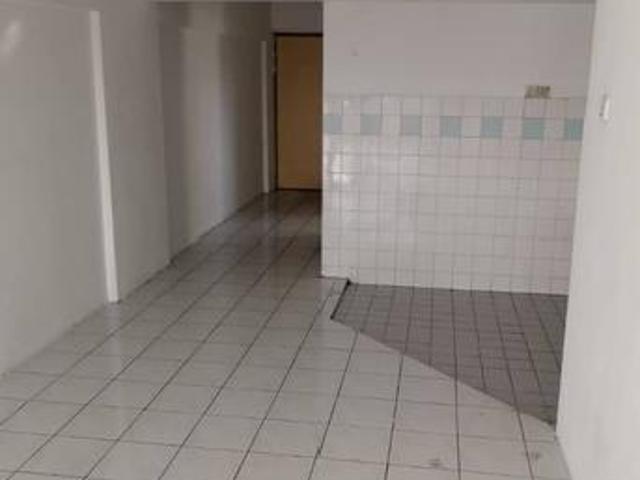 Shah alam seksyen13 Pangsapuri Perdana