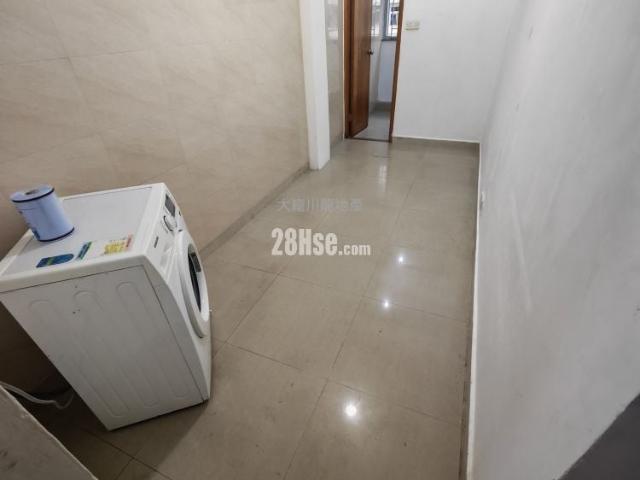 Sham Shui Po Shamshuipo Building [Agency Ads] Low Floor 1 10|11/F,Shamshuipo Close To The Subway, 4 Floors Of Stairs, Suite With Appliances Included Hints