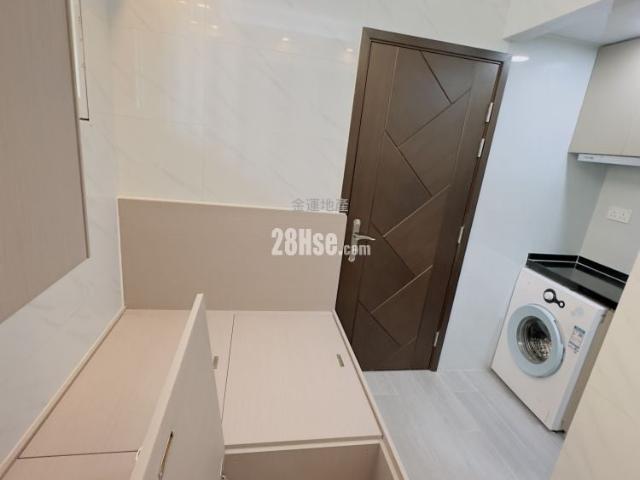 Sham Shui Po Kin Shun Building [Agency Ads] Room 19, High Floor Two Elevators On The Ground Floor, Large One Bedroom And One Living Room Hints
