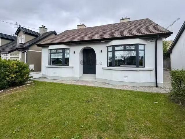 Shamrock Villas, Ballymakenny Road, Drogheda, Co. Louth is for.