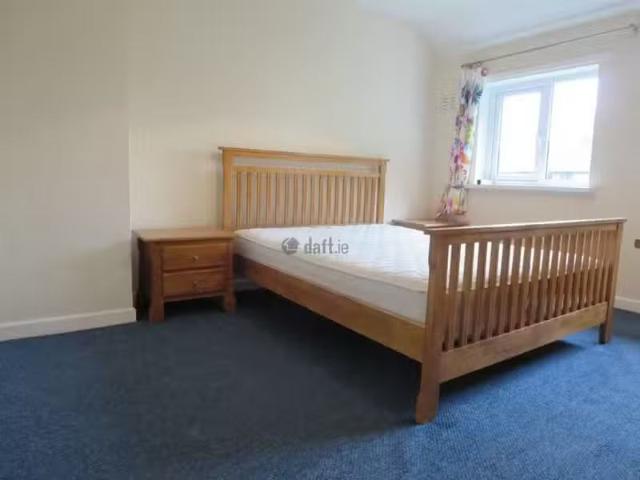 Shanowen Park, Dublin 9, Whitehall, Dublin 9 is for rent