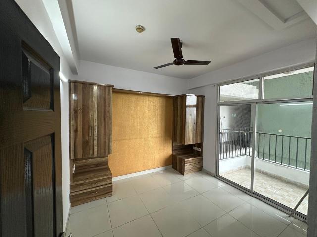 Shanti Plaza Vaishali 4 Bedroom 225 Sq. Mt. Apartment in Vaishali Sector 4 Ghaziabad Listing ID: #10291