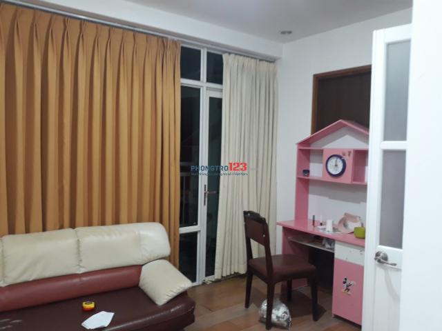 Share phòng trong căn hộ Penthouse chung cư Hoàng Anh Gold House