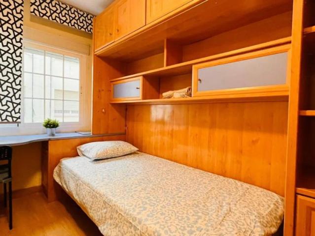 Shared apartment in Madrid