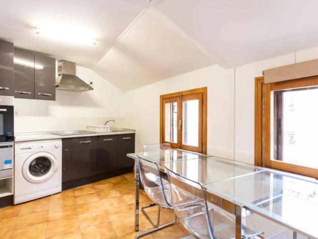 Shared apartment in Madrid