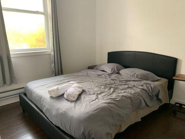 Shared Living/roommate 3 Bedroom For Rent Montréal QC 700 ELS90680799