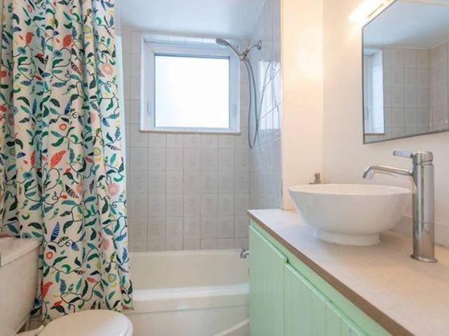 Shared Living/roommate 3 Bedroom For Rent Montréal QC 840 ELS96648093