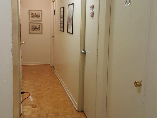 Shared Living/roommate 3 Bedroom For Rent Ottawa ON 800 ES97421928