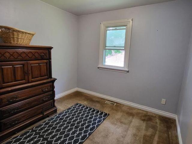 Shared Living/roommate 3 Bedroom For Rent Bowmanville ON 800 ES96648206